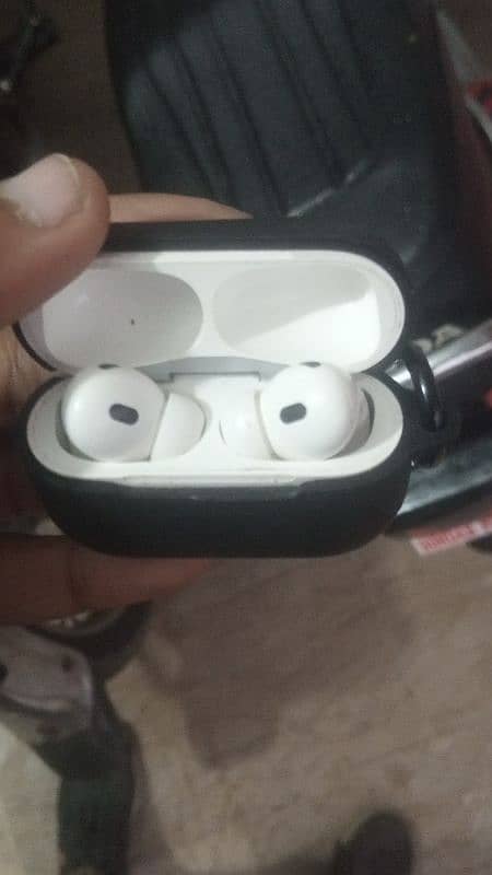 hot 10 with air pod 6