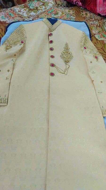 Wedding sherwani and khulha 4