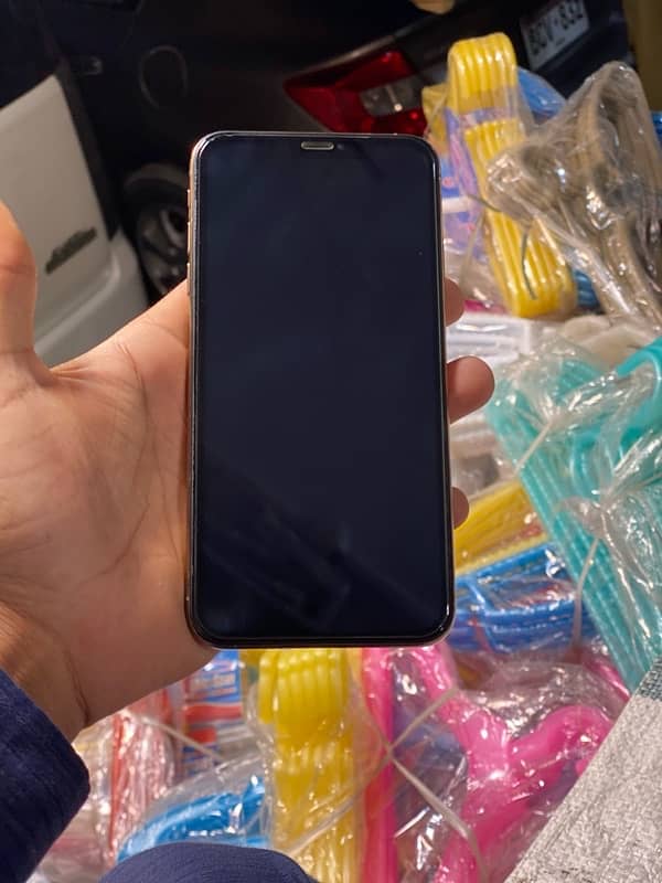 iphone xsmax 256 gb pta approved 3