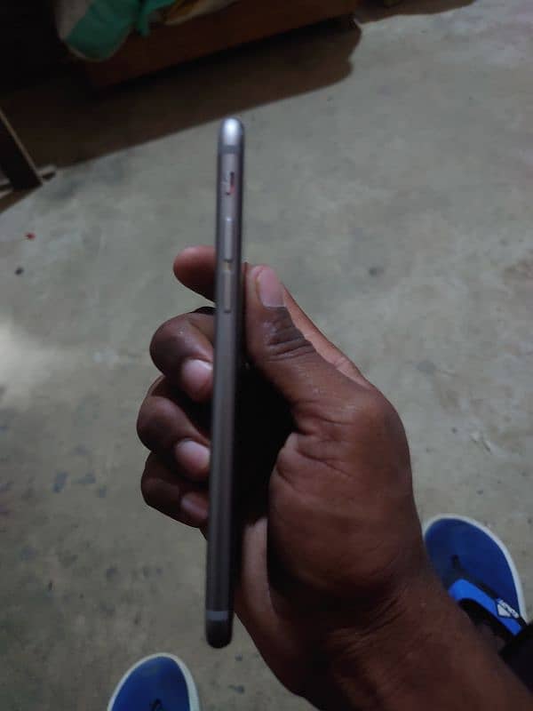 Iphone 6 non PTA 2