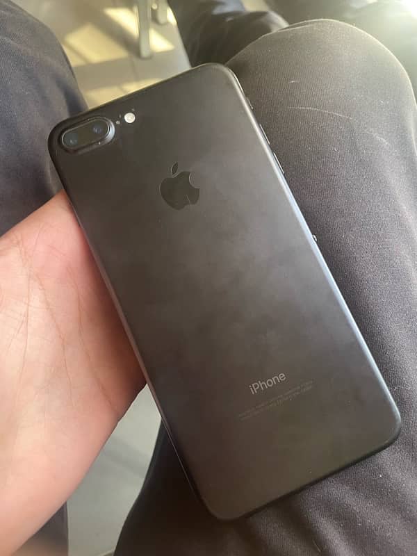 Iphone 7 plus 32 GB 0