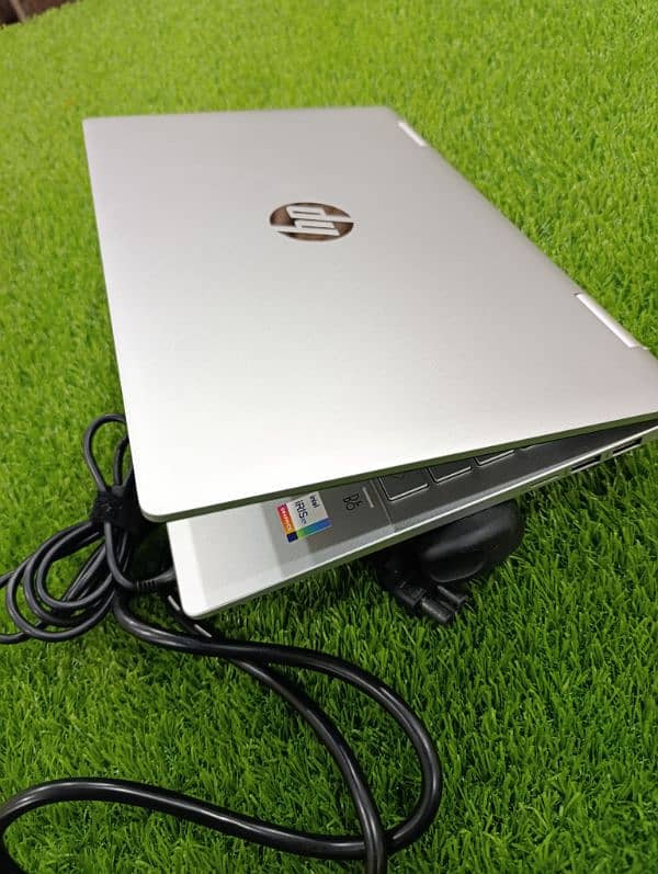 HP Pavilion 14-X360 2 in 1,Core i5-12th Gen. Intel Iris Xe,16GB RAM,512 2