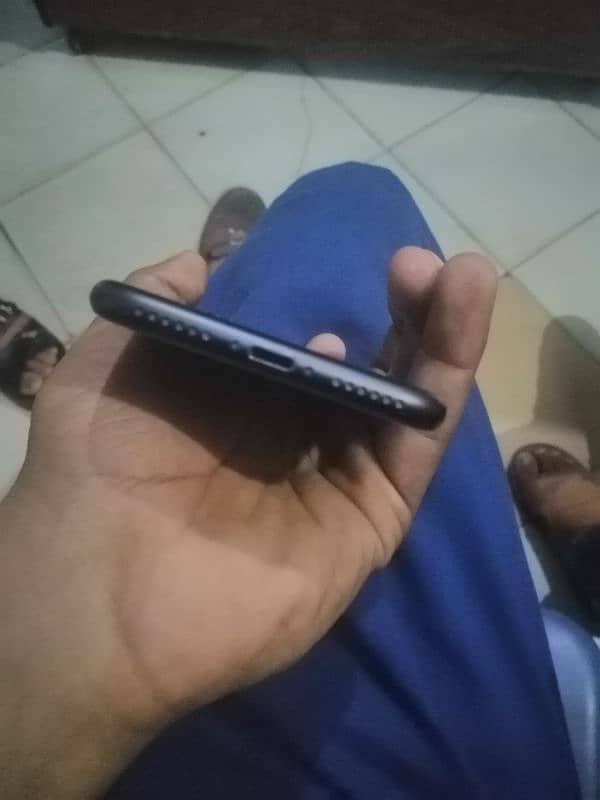 Add title:IPhone 7 Non PTA Urgent For Sale 1