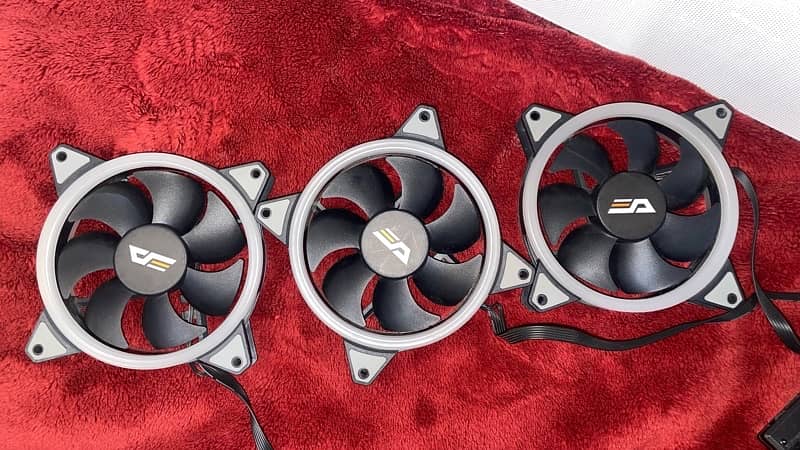 DarkFlash DR12 PRO ARGB 3x FANS WITH ARGB CONTROLLER 10/10 3