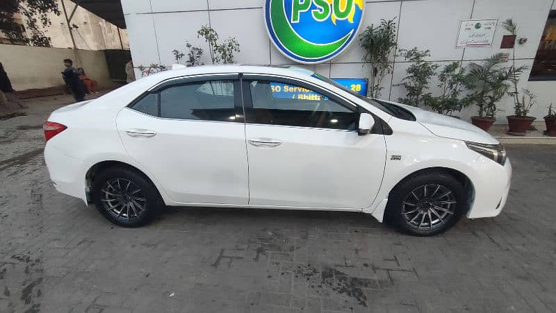 Toyota Altis Grande 2017 10