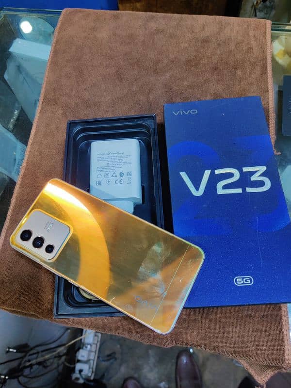 Vivo V23 5G. . . . . 12GB. 256. GB 3