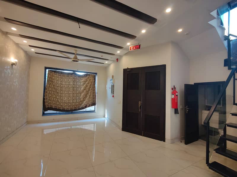 DHA LAHORE PHASE 5 1-Kanal 6-Bedrrom Full-House Available For RENT 33