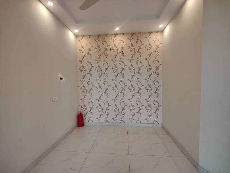 DHA LAHORE PHASE 5 1-Kanal 6-Bedrrom Full-House Available For RENT 43