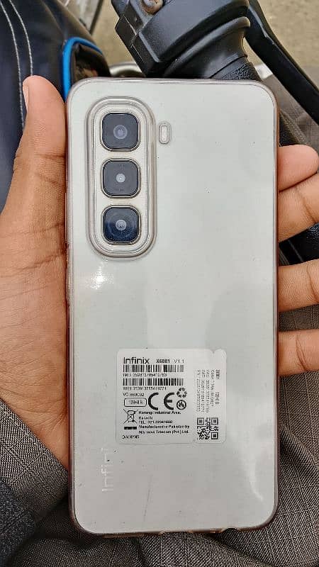 Infinix hot 50pro 8+5/128 one month used urgent sale 1