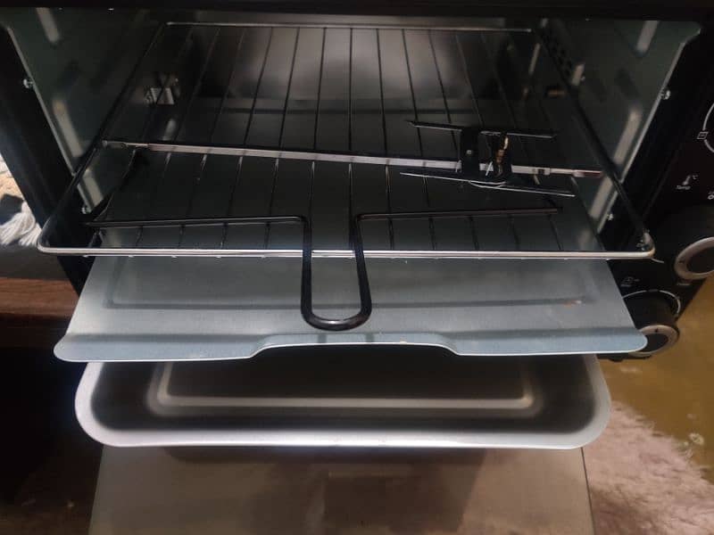 Dawlance DWMO 4215 CR Baking Oven 3