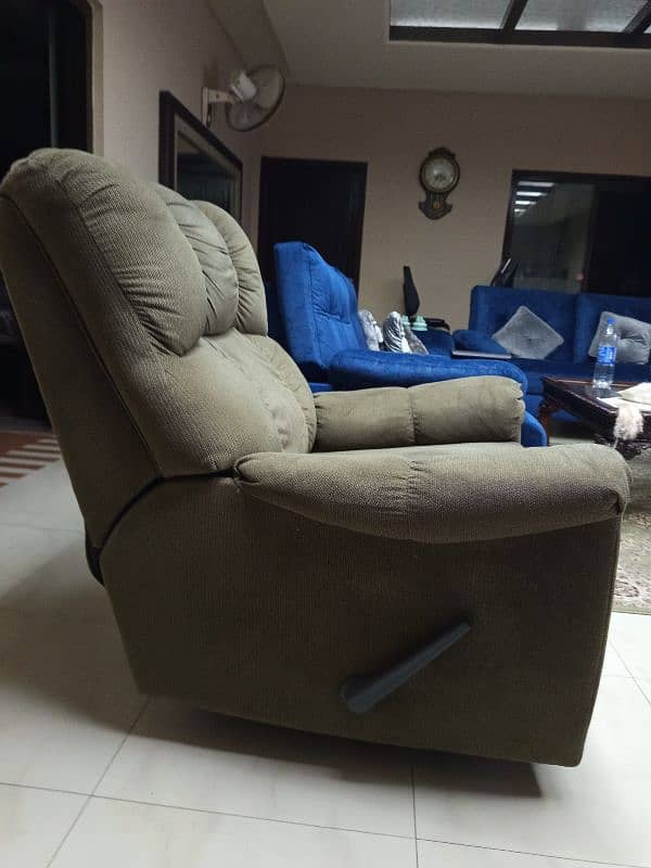 recliner 3