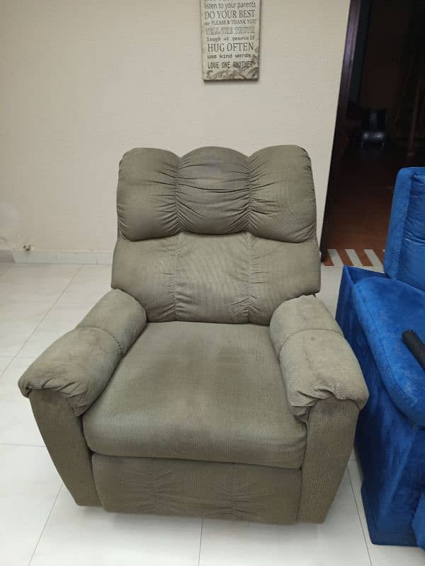 recliner 4