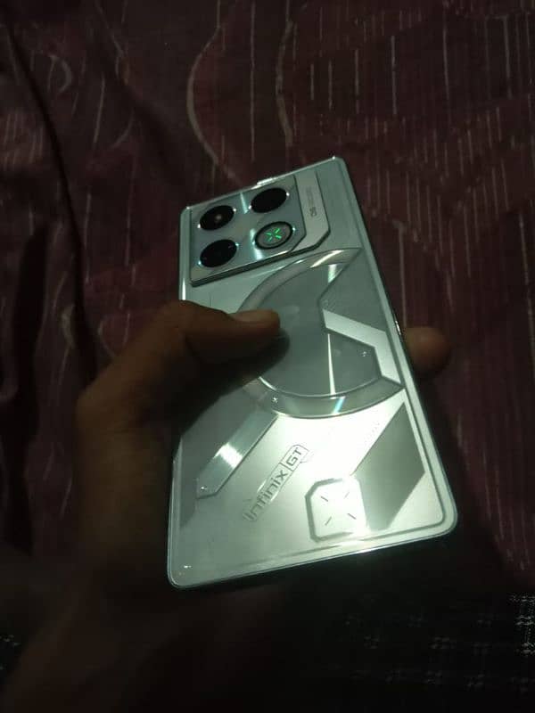 INFINIX GT 20 PRO 4