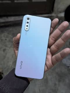 Vivo S1