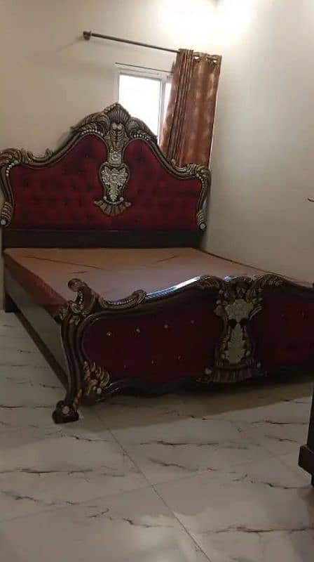 bed and dressing table 0