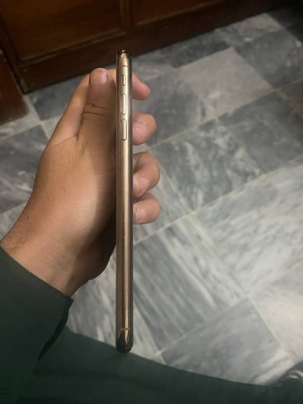 iPhone Xsmax 256gb fu 4