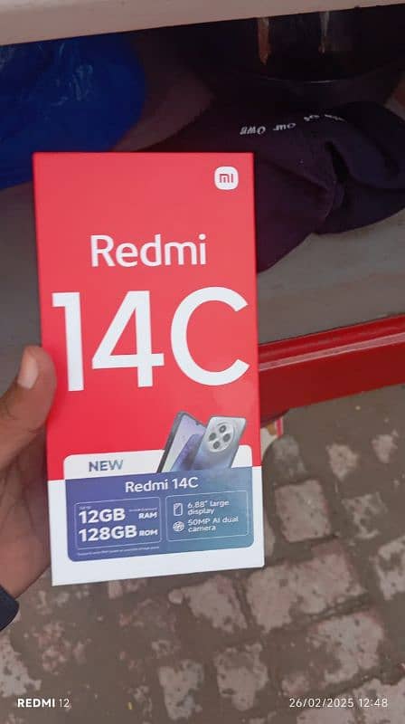 Redmee 14c 4+4 Ram 128 rom 5