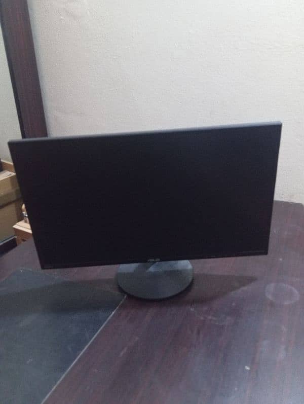 Asus LCD 24" 3