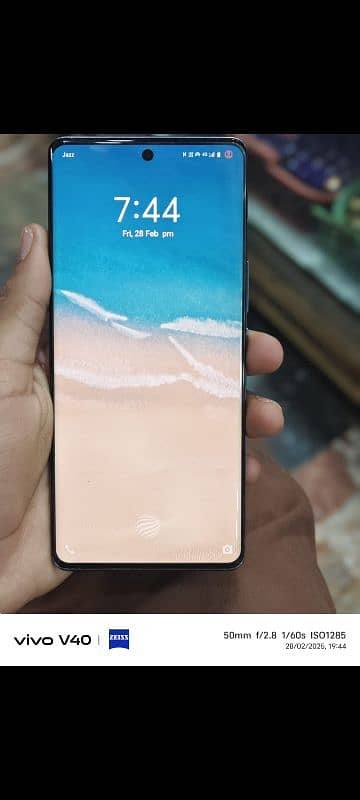 Vivo V40 5G 4