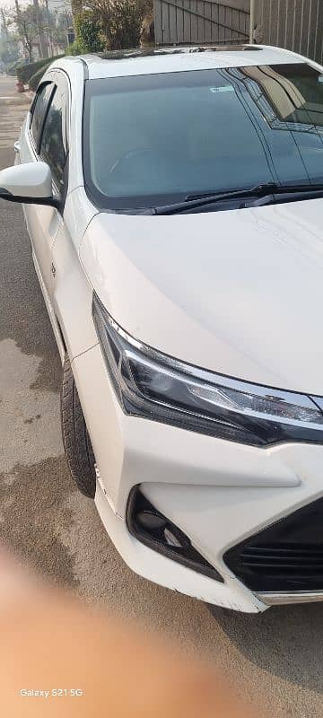 Toyota Altis Grande 2018 4