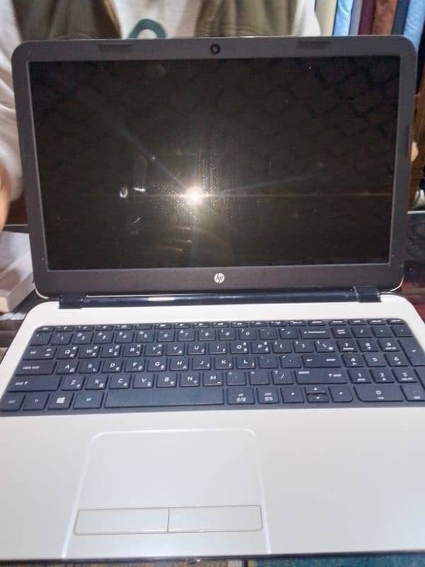 hp model 15 r066tu (paisa kam. ho jayien ga ) 0