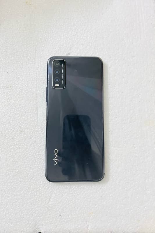 Neat and clean condition used vivo y20 0