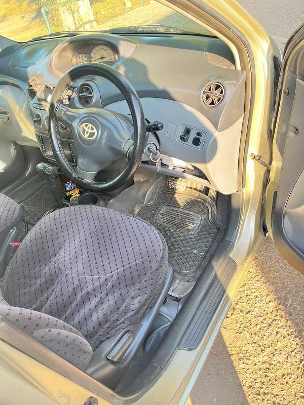 Toyota Vitz 2002 8