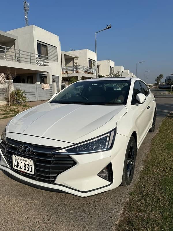 Hyundai Elantra 2022 0