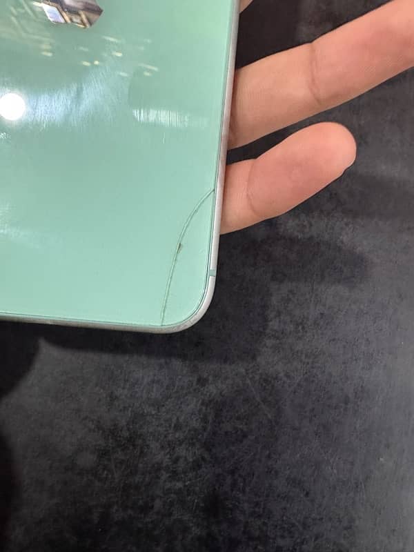 iphone 11 green colour 128gb non pta 2