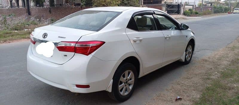 Toyota Corolla Altis 2016 3