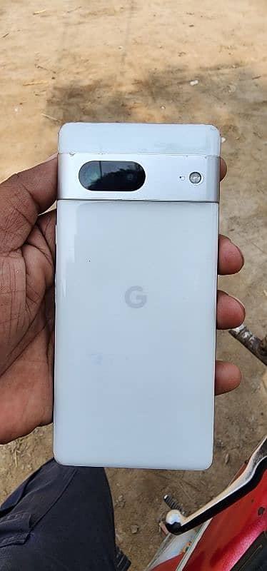 PIXEL 7 0