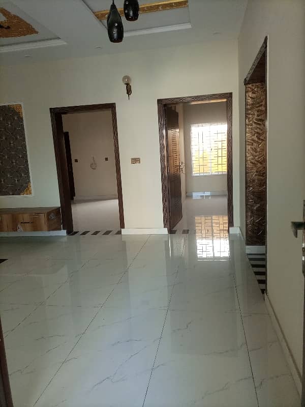 6MARLA BRAND NEW LUXURY HOUSE AVAILABLE FOR SALE NEAR T&T SOCIETY 16