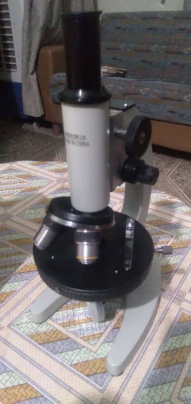 L101 series microscope new 10/10 6