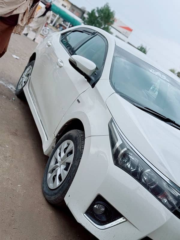 Toyota Corolla GLI 2015 white 2