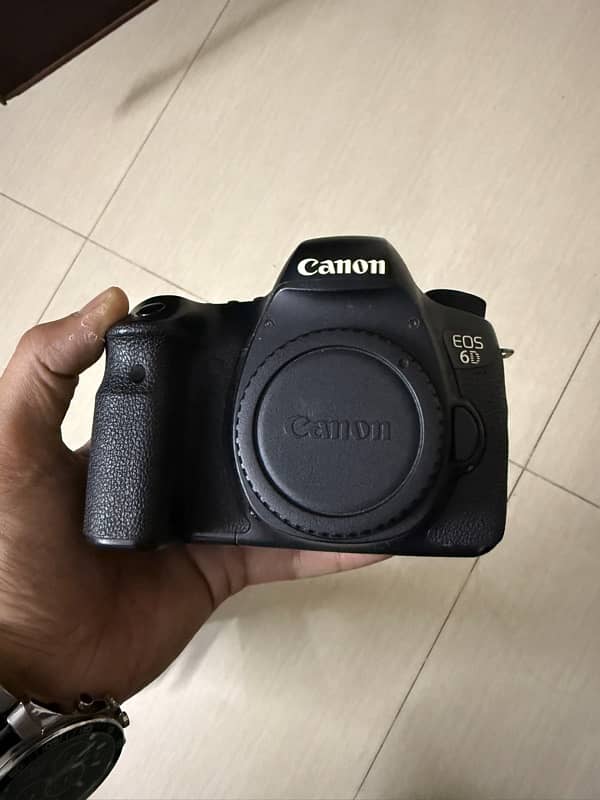 canon 6D mark 3 along with 3 lenses 0