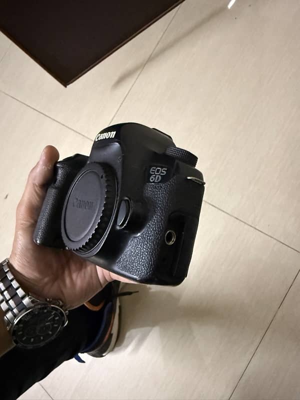 canon 6D mark 3 along with 3 lenses 1