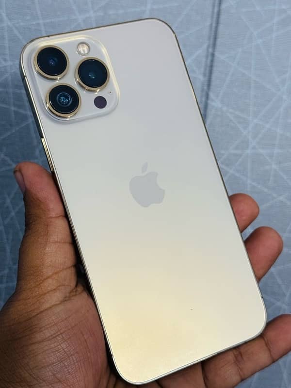 iPhone 13 Pro Max Gold Factory Unlocked 0