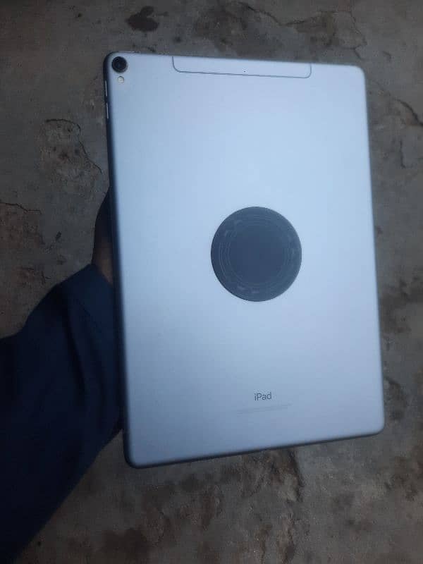 i pad pro 10.5 256gb pta aprof sim plus WiFi exchange possible 1