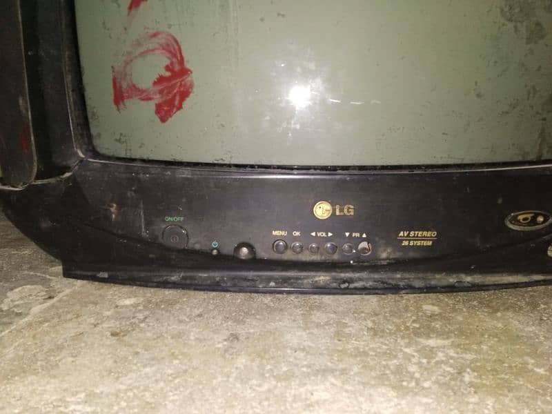 Defective old LG TV Sound Max model  24 inch 16