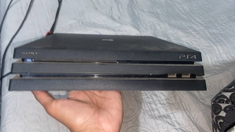 PS4 Pro 500gb USA imported 1