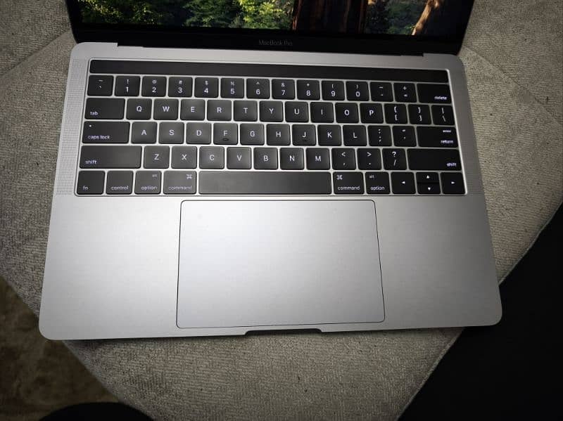 Apple MacBook Pro 3