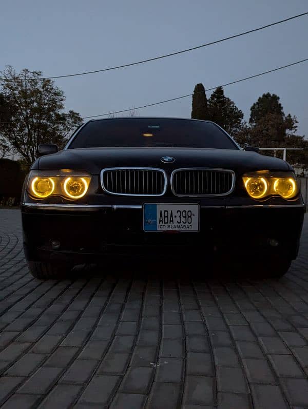 BMW 7 Series 2004 12