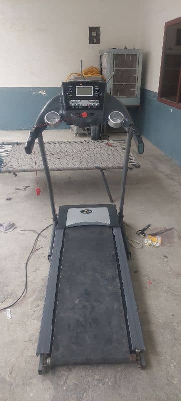 Gold star air max series treadmill 0