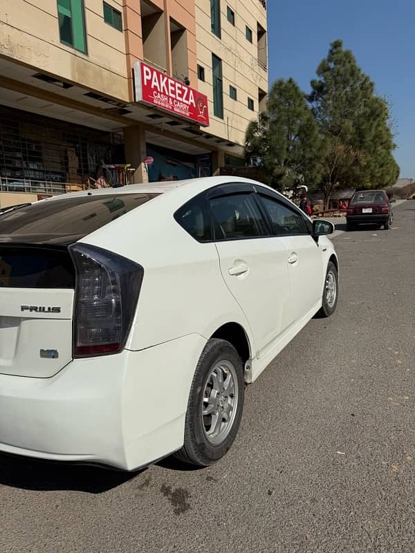 Toyota Prius 2010/2013 import 4