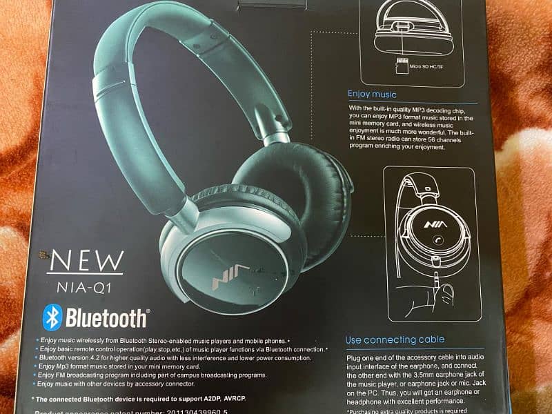 NIA Q1 Wireless Headphones 3