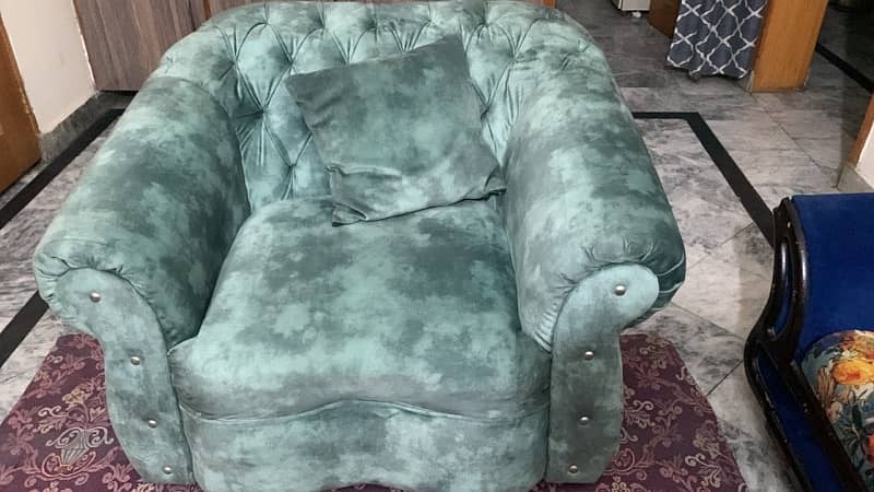 Royal quilted sofa set self printed Molty foam like brand new 3