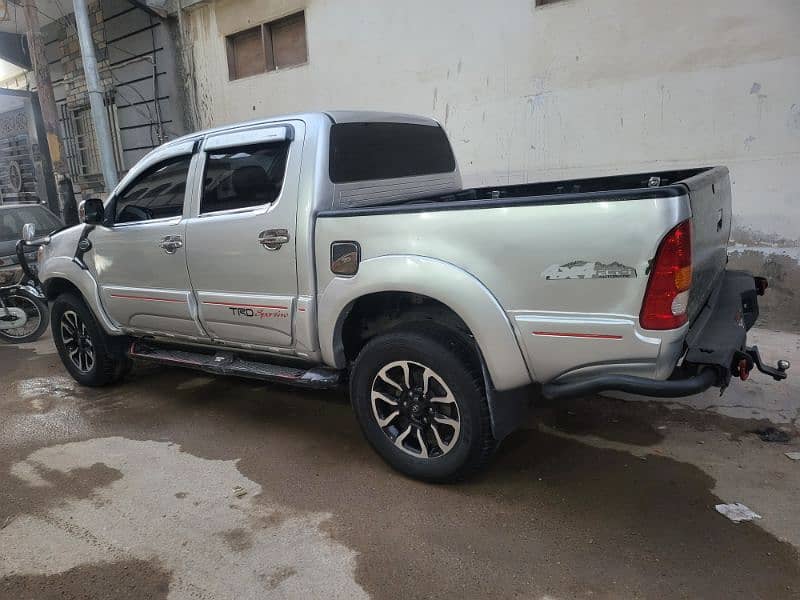 Toyota Hilux 2005 14