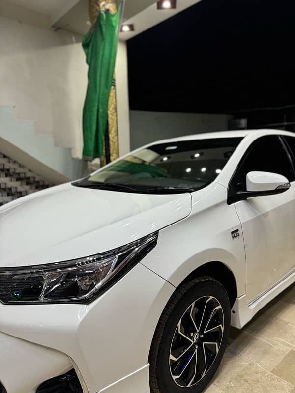 Toyota Corolla Altis 2023 5