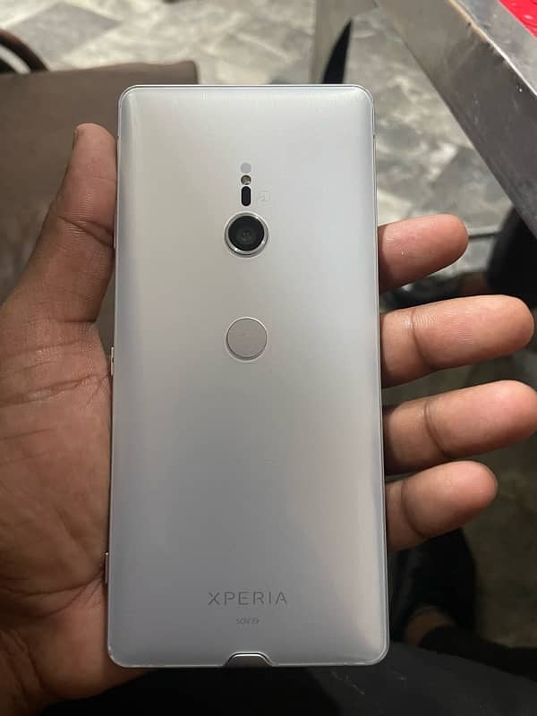 sony Xperia xz3 64 gb official approved 1