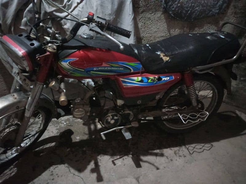 star CD 70 bike for sell 0